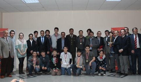 Satranç Turnuvası Fine Sona Erdi