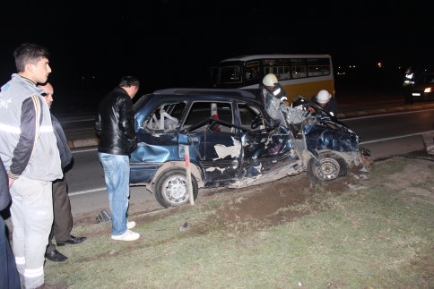 Akyazı Küçücek Kavşağı Yine Bir Trafik Kazasına Sahne Oldu