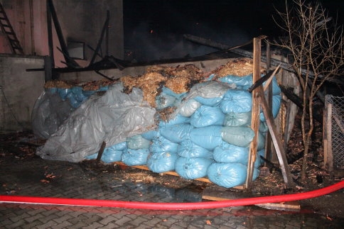 Akyazı Yağcılar köyünde büyük yangın. 