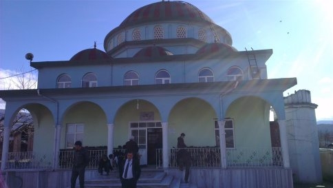 Yunus Emre Camii’nde İlk Cuma
