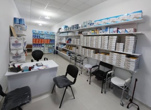 Akyazı'nın sağlık sektöründe ihtiyaç duyduğu medikal market açıldı.!!!