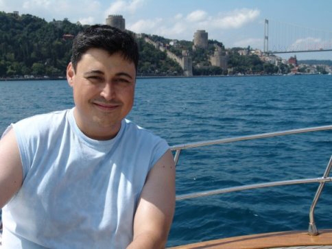 Akyazılı Hollanda Polisi Hayatını Kaybetti