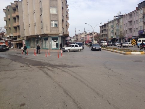 Akyazı'ya Dubalar Döşendi