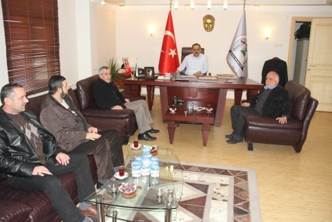 Akyazı Belediye Başkanı Yaşar Yazıcı Ve Öğrenciler  Umre’den Döndü