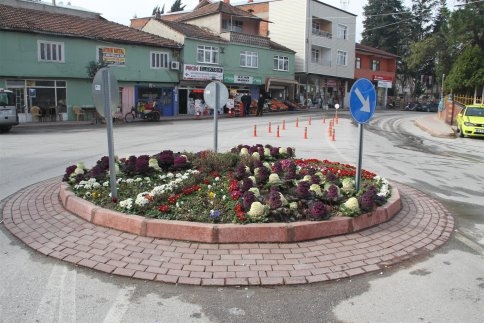 KÜÇÜCEK’E YENİ BİR KAVŞAK KAZANDIRILDI