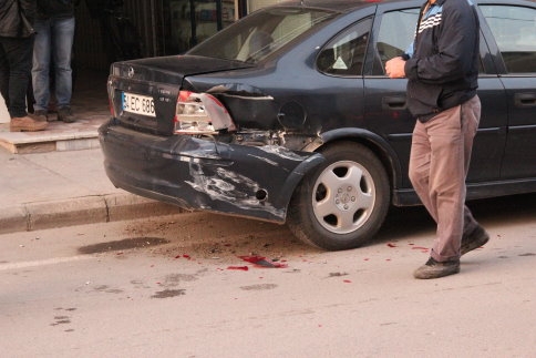 Çocuğa Çarpmamak İçin Direksiyonu Kırınca...