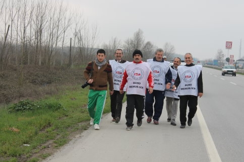 Fazla Mesai Ücretleri İçin Ankara’ya Yürüyor
