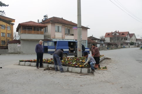 Kavşaklar Çiçek Açtı