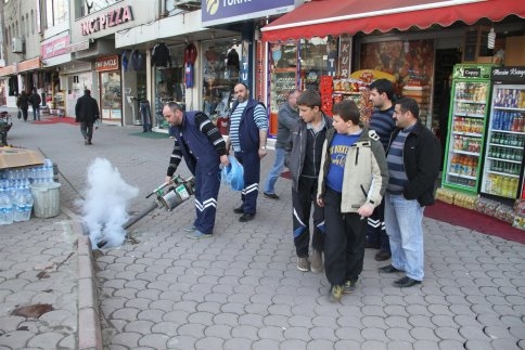 Belediye İlaçlama Çalışmalarına Başladı