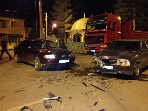 Akyazı Küçücek Caddesinde Meydana Gelen Kazada Bir Kişi Yaralandı.