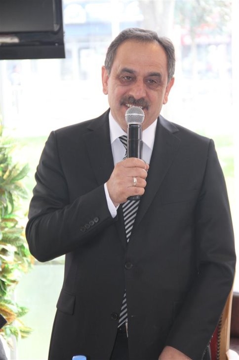 Akyazı’da 08 Mart Dünya Kadınlar Günü Bayan Esnaf İle Başladı…