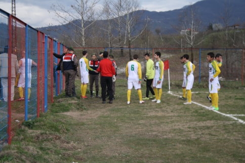 Akyazı Derbisi Yarıda Kaldı 