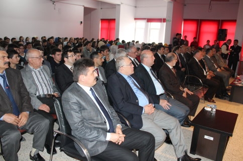 Milli Şair M.Akif Ersoy Düzenlenen Etkinlikle Anıldı