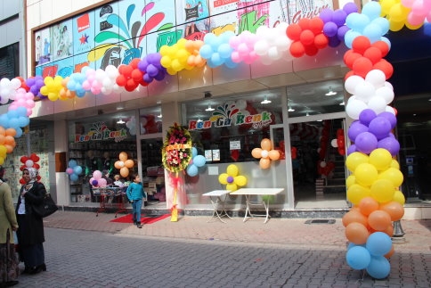 İç Giyim Mağazası Açıldı!