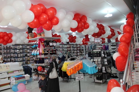 İç Giyim Mağazası Açıldı!