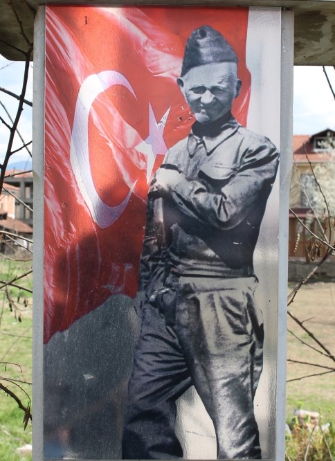 GAZİ’NİN ANISINA SAYGISIZLIK