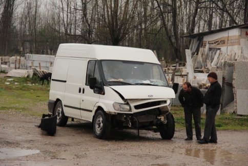 Ambulans Kaza Yaptı