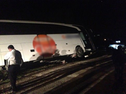 Koca Otobüs Şaha Kalktı