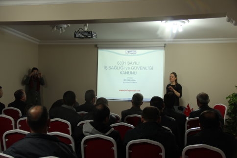 Akyazı'da İş Sağlığı ve Güvenliği Anlatıldı
