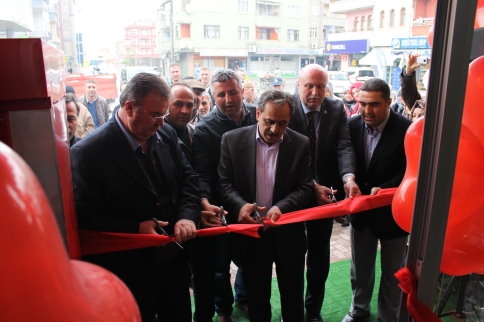 Meydan Et Ve Tavuk Market Törenle Açıldı