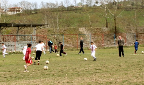 Taşburun Spor Altyapı çalışmalarına Başladı