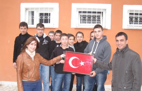 İşmont Meslek Lisesinden Örnek Bir Uygulama “Temiz Sınıfa Albayrak”