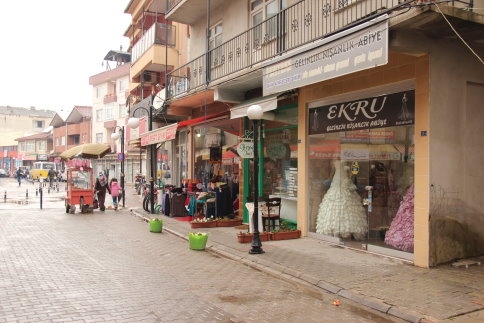 Gelinlik Penteks-Ekru Gelinlik’ten Alınır