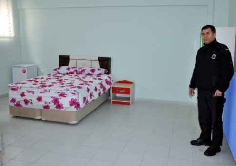 Mahkumlar eşleriyle bu odalarda görüşecek