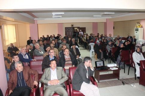 Akyazı Süt Üreticileri Birliği Üyelerine Seminer Verildi