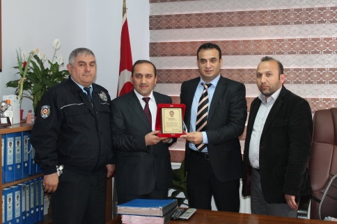 Kaymaklar Taşımacılığa Akyazı Emniyetinden Plaket