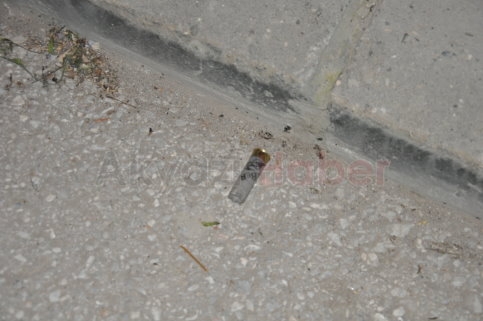 Akyazı'da kahvehaneye ateş açıldı