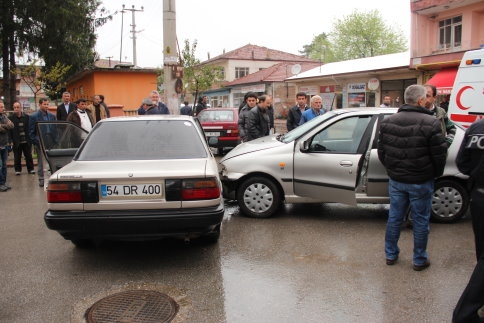 Akyazı Yeni Camide Kaza