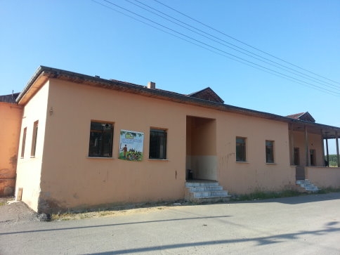 Mescit Harabeye Döndü