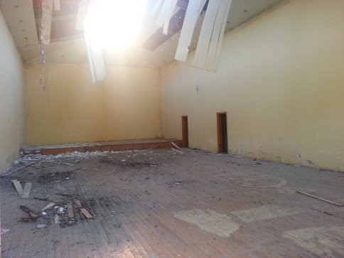 Mescit Harabeye Döndü