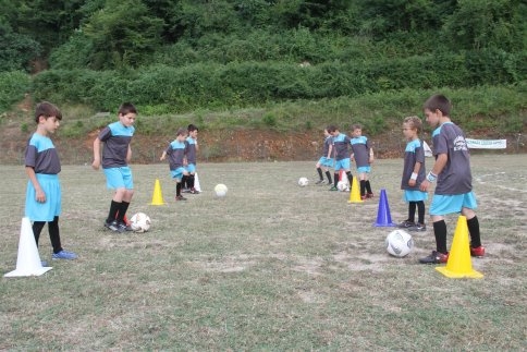 Pazarköy Futbol Sahasından Yükselen Futbol Sevdası