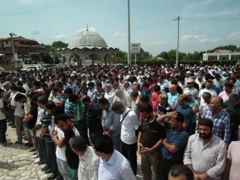 Kuzuluk’ta Gıyabi Cenaze Namazı