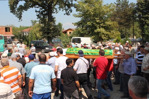 Vefat Celal Güçlü