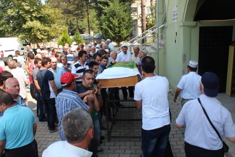 Vefat Celal Güçlü