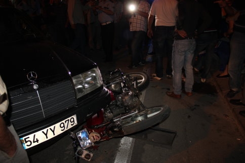 Küçük Kız Annesi İçin Ağladı