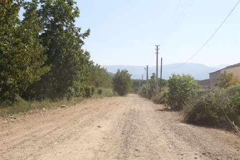 Akyazı Belediyesinden Kilitli Parke ve Dolgu Çalışması