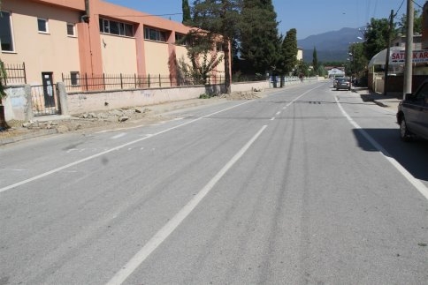 Akyazı Belediyesinden Kilitli Parke ve Dolgu Çalışması