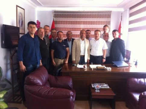 Akyazı Muhtarlar Derneğinden Emniyet Müdürü ve Askerlik Şubesine Ziyaret