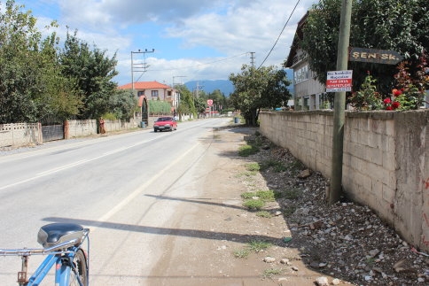 Kaldırım Çalışması 1 Senedir Bitirilemedi