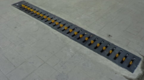 4 Lastiği Birden Patladı