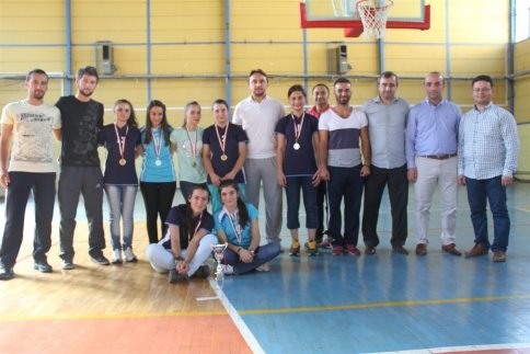 Yaz Spor Okulları Voleybol Turnuvaları Başladı