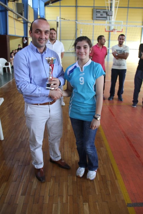 Yaz Spor Okulları Voleybol Turnuvaları Başladı