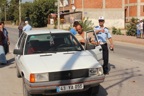 Yola Aniden Çıkan Çocuğa Otomobil çarptı