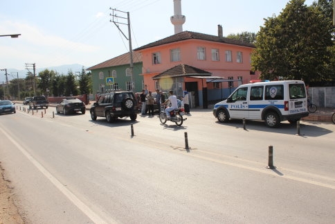 Yola Aniden Çıkan Çocuğa Otomobil çarptı