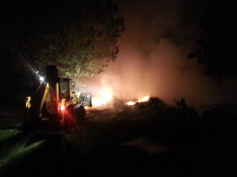 Akyazı Çöplüğü Kenarında Yangın