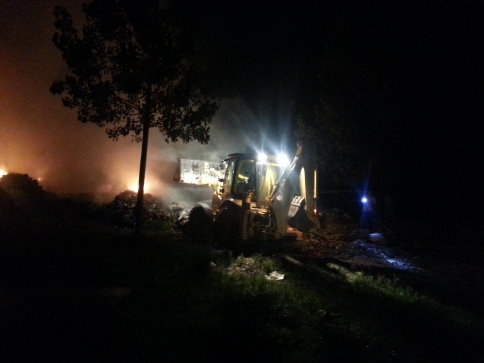 Akyazı Çöplüğü Kenarında Yangın